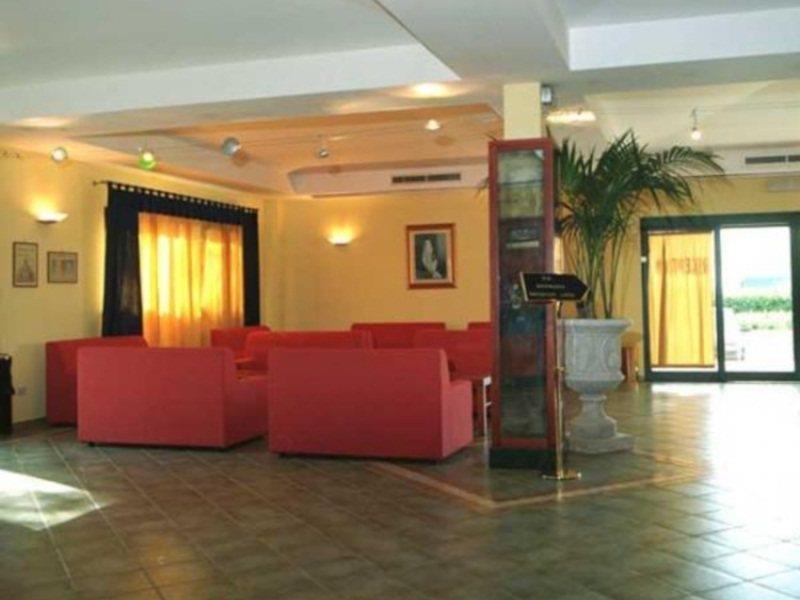 Hotel Palacavicchi Ciampino Exterior foto